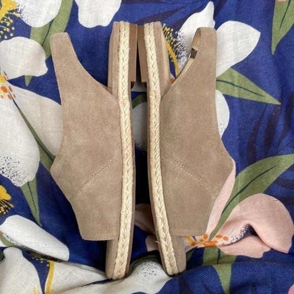 Brand New Sole Society Genuine Suede Leather Taupe Neutral Slingback Sandals - Picture 12 of 14